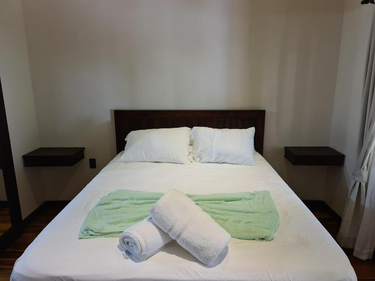 Hona Beach Hotel Dominical Ruang foto